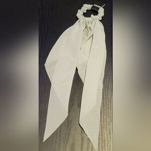 David's Bridal Sheer Scrunchie Pastel Teal Color - NWT Never Worn